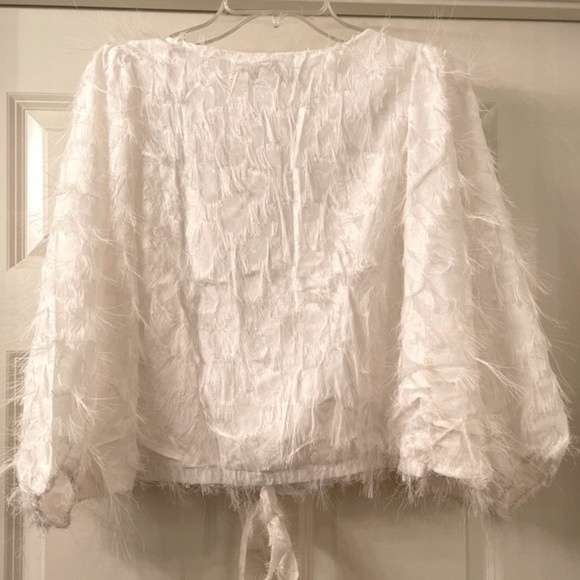 Nwt Amaryllis White Tie-Front Feathery Crop Top (P11.7) - Picture 6 of 9